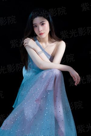 詹皇的大儿子的女朋友